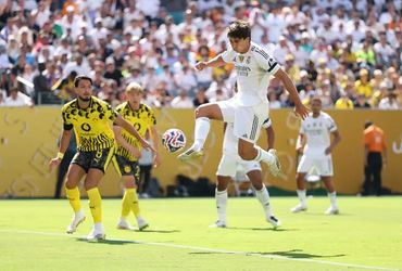 Real Madrid vs Dortmund (03:00 – 06/07)